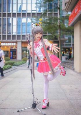 局内人们