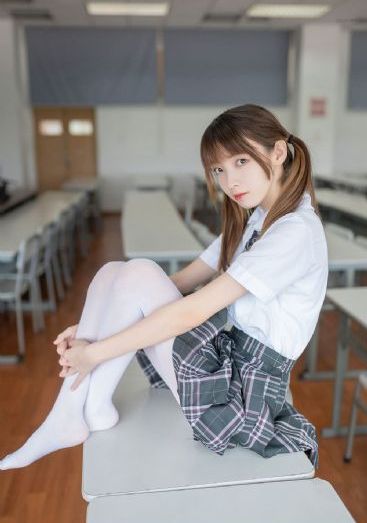 丰满人妇精油按摩