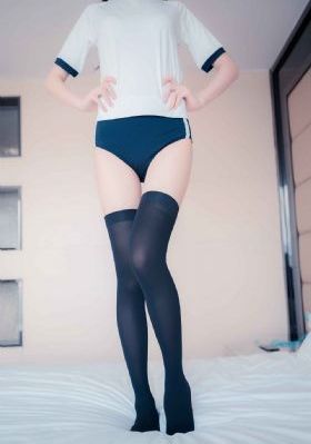 短篇公车高h肉辣小强