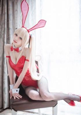 暑假结束后的她
